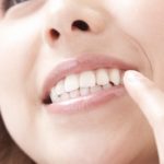 歯ぐきに注目！見逃してはいけない歯周病のサインと効果的な歯周病予防法
